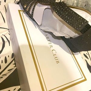 Never worn sandals (dressy)